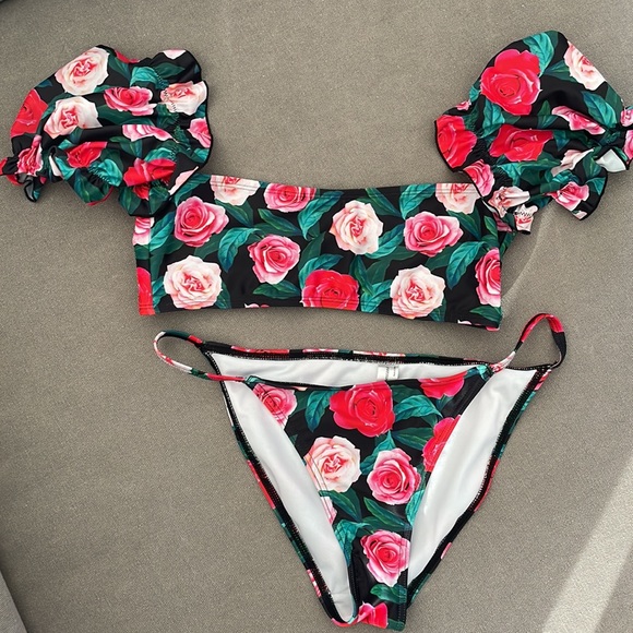 ASOS 2 piece swimwear— Rose Petal Pattern - Picture 2 of 3